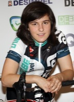 Naika DENEEF