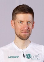 Benedikt BECKER