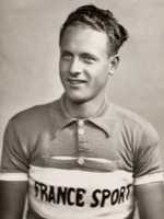 Piet VAN NEK