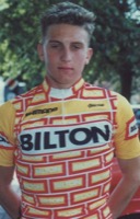 Robert HOLDEN