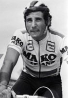 Luis E. MOYANO